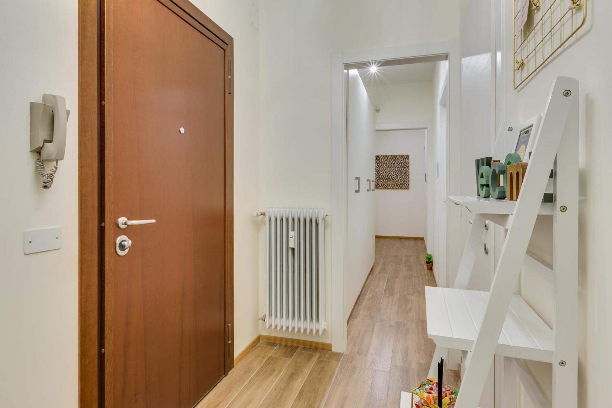 Rooms Vidar Train Station Venesia Bagian luar foto